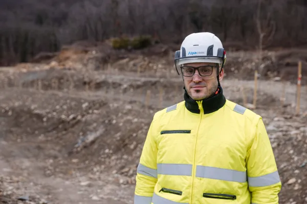 Sandi Ur&scaron;ič, vodja proizvodnje surovin v Alpacemu Cementu