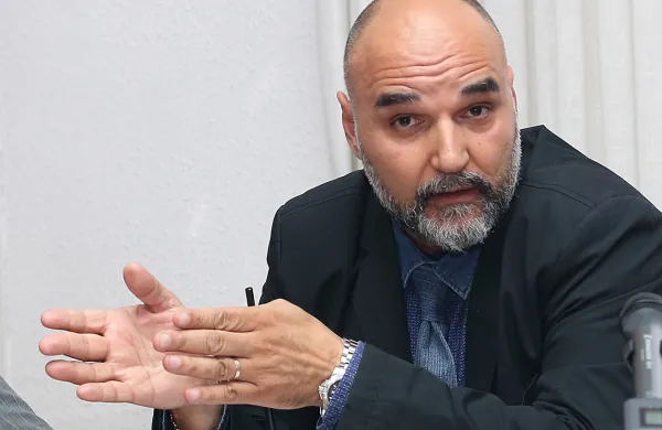 Izola, 10.05.2019Občina Izola, Univerza na Primorskem,. tiskovna konferenca o zadevi kampus, župan Danilo Markočič in dosedanji rektor Dragan Maru&scaron;ič in sedanja rektorica Klavdija Kutnar in Marko Starman