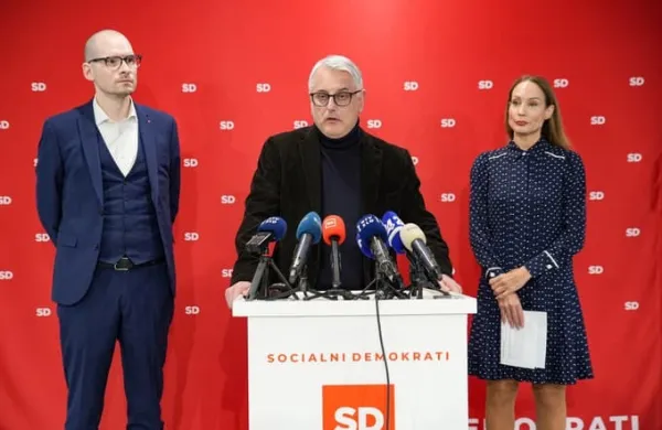 Matej Ta&scaron;ner Vatovec, Matjaž Han. Meira Hot