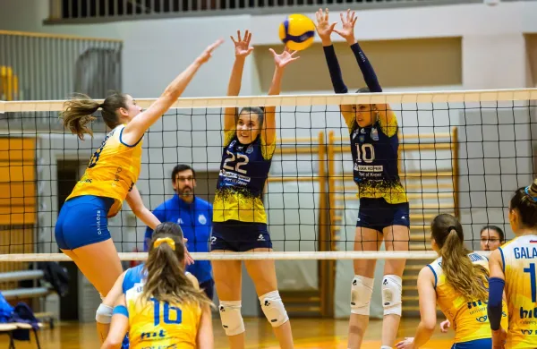 Koper, 22.11.2025OS Koper, Odbojka, Prva liga zenske, Luka Koper Volley - Gen-I Volley Nova GoricaFoto:Tomaz Primozic/FPA