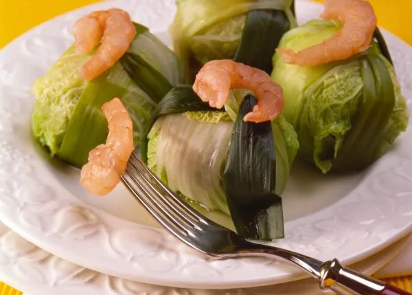 chinese cabbage, shrimps, rice, almonds, leek, carrot, sherry, soya sauce, curry, hot pepper paste, oil, salt,Image: 14113018, License: Rights-managed, Restrictions:, Model Release: no, Credit line: Vlastislav Mach&aacute;ček/Ifood SM/Profimedia