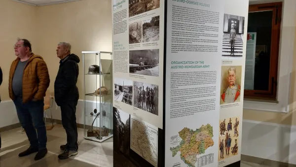 V Pomniku braniteljem slovenske zemlje o dolgih 29 mesecih so&scaron;ke fronte