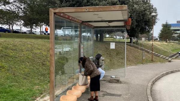 Stari nadstre&scaron;nici pri izolski bolni&scaron;nici so &scaron;teti dnevi