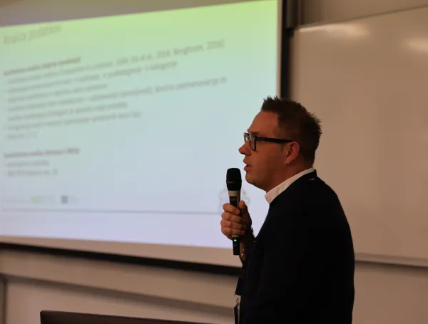 Uspe&scaron;no zaključena konferenca projektov vključevanja temeljnih vsebin računalni&scaron;tva in informatike B-RIN in MARiNKA