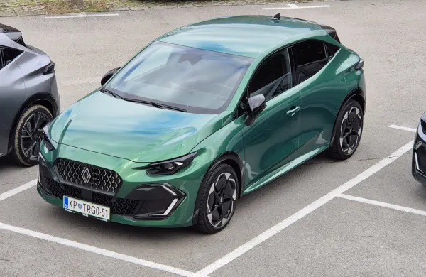 Renault načrtuje, da bodo z novo izdajo clia ostali tako rekoč na enaki prodajni ravni, čeprav se je cenovno postavil nekoliko vi&scaron;je kot predhodnik.