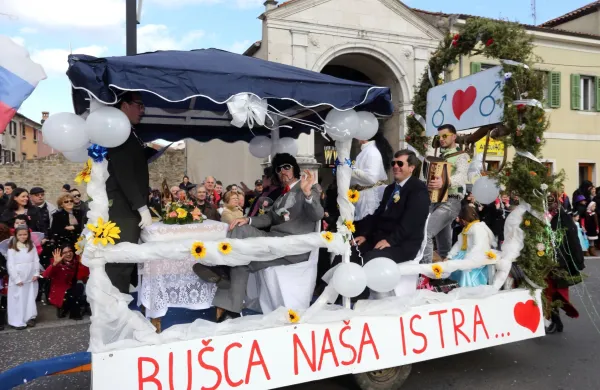 Koper, 06.02.2016Pust, tradicionalna pustna povorka,