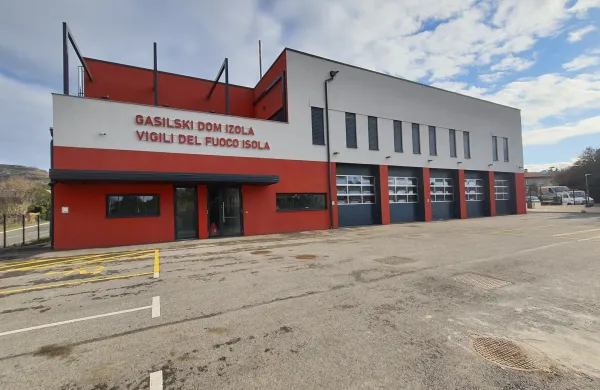 Gasilski dom izola