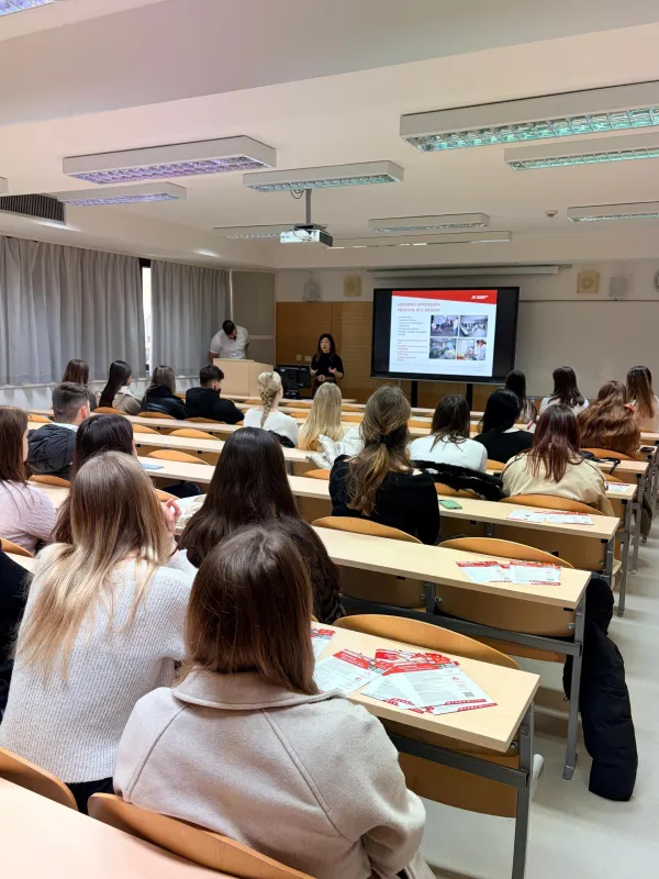 Informativni in orientacijski dnevi UP univerzitetne kraje napolnili z mladimi