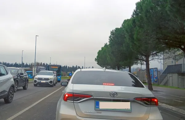 Zastoj na cesti v Kopru.