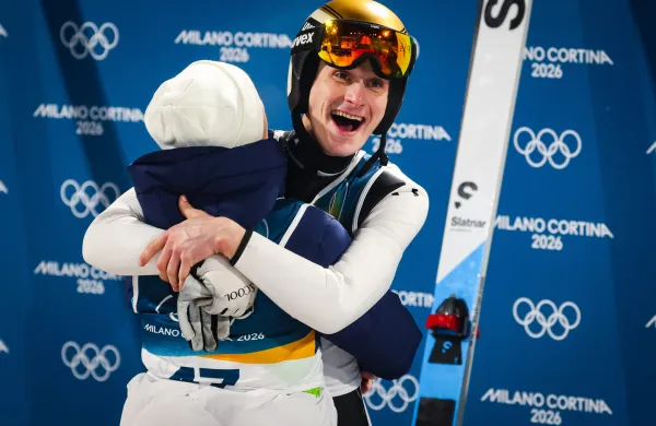 Italija, Predazzo.Zimske olimpijske igre 2026.Smucarski skoki, velika skakalnica, moski.Olimpijski prvak na veliki skakalnici Domen Prevc.