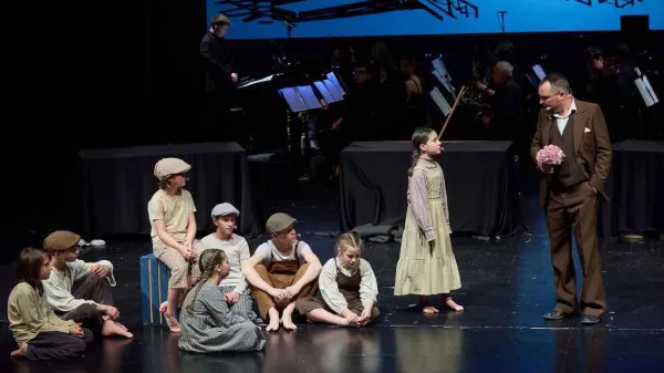 Prenovljeni Ananas navdu&scaron;il mlado in staro