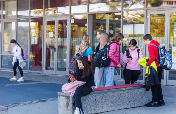 Koper, 24.10.2025Osnovna sola Koper, Solarji, otroci, zacetek pocitnice krompirjeve