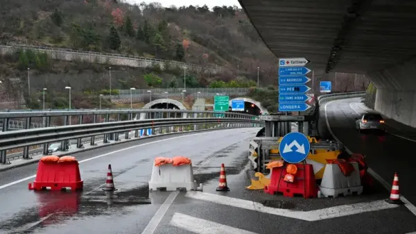 Padri&scaron;ki predor je spet odprt, potem ko so ga 12. februarja zaprli zaradi vzdrževalnih del.