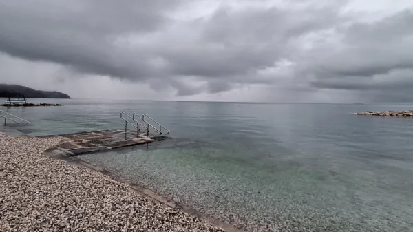 vreme morje oblaki nebo lepo