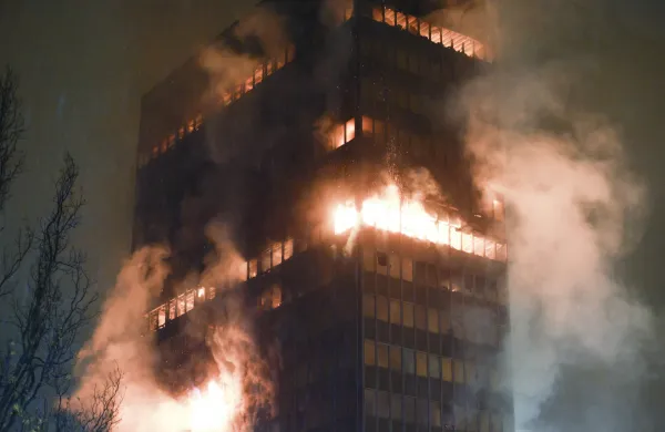 Hrvaska, Zagreb.V stolpnici Vjesnika v Zagrebu je izbruhnil pozar, ki je zajel vec nadstropij in ostresje stavbe.