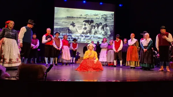 FD Gartrož Nova Gorica je premierno predstavila igro Med nebom in zemljo