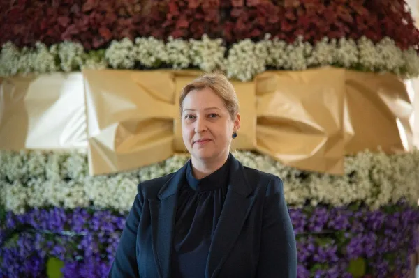 Ključno vlogo pri operaciji je imela tedanja generalna sekretarka stranke Konkretno Ksenija Flegar (na fotografiji), ki jo je pod okrilje vzela SDS.