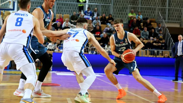 Slovenska ko&scaron;arkarska reprezentanca se je znova zbrala v slovenski Istri