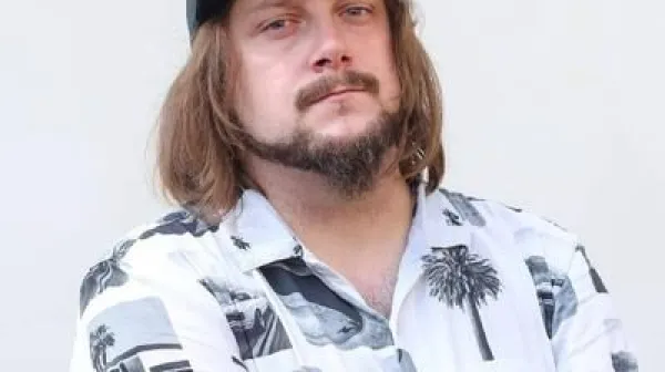 Kako glasba in politika pa&scaron;eta v isti ko&scaron;?