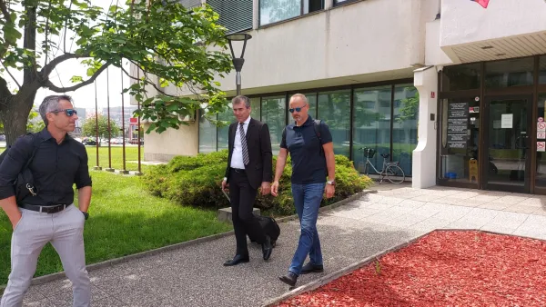 Jože Kojc (levo) na sredini Sergej Racman desno Dejan &Scaron;urbek