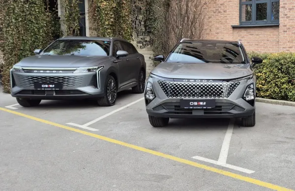 Najcenej&scaron;i v ponudbi, za slabih 21 tisočakov je Omoda 5 s hibridnim pogonom, poleg tega pa se je premierno predstavil večji brat s &scaron;tevilko 9.