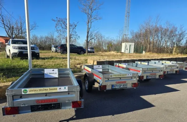 Prikolice za lovske družine