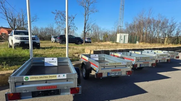 Prikolice za lovske družine