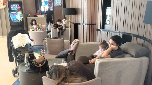 (REPORTAŽA) Ko dopust v Dubaju postane nočna mora