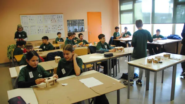 Vejtr združil mlade tehnike, raziskovalce in inovatorjeOsnovna &scaron;ola (O&Scaron;) Danila Lokarja Ajdov&scaron;čina 