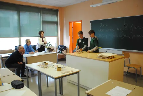 Vejtr združil mlade tehnike, raziskovalce in inovatorjeOsnovna &scaron;ola (O&Scaron;) Danila Lokarja Ajdov&scaron;čina 