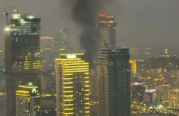 Dubaj je bil danes tarča iranskih raketnih izstrelkov.