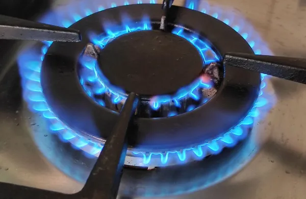 Slovenija, Ljubljana 07.10.2021, 07.oktober 2021Plinski gorilnik, &scaron;tedilnik, gospodinjski plin,kuhanje, podražitev posel Foto: Bobo