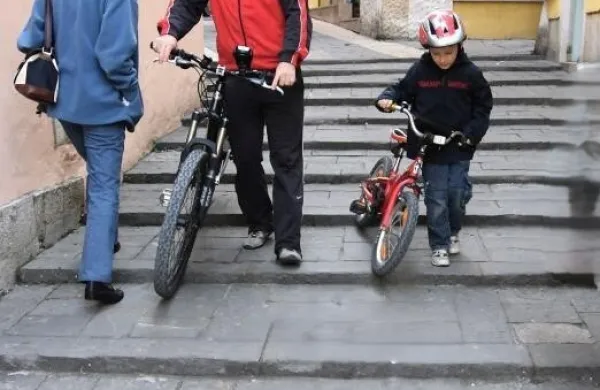 Za invalide nedostopna Čevljarska ulica?