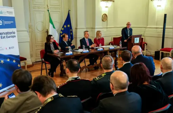 Andrea Cangini je opozoril, da se države balkanskega prostora vse bolj soočajo z vplivom zunanjih sil.