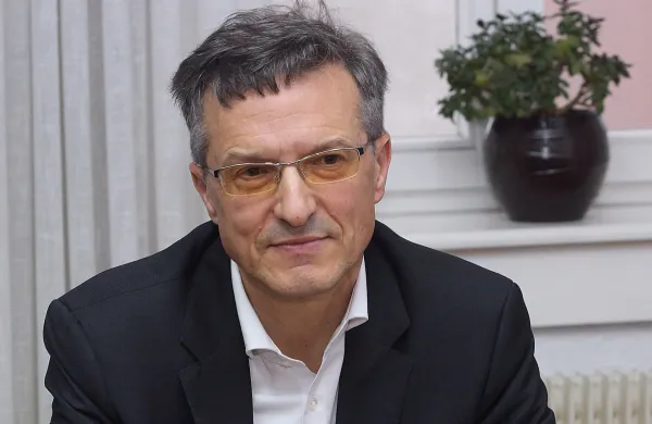 Prerivanje v boju za stolček poslanca italijanske narodne skupnosti: Feliceja Zizo napada trojica protikandidatov