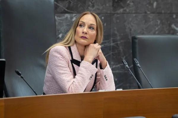 (POGOVOR) Meira Hot: &ldquo;Slovenija je močna toliko, kolikor so močne njene regije&rdquo;