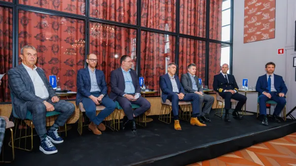 Pomorsko omizje postavilo ljudi pred tehnologijo in infrastrukturo