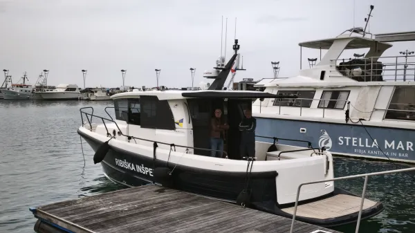 Ribi&scaron;ka in&scaron;pekcija je v uporabo prejela novo plovilo.