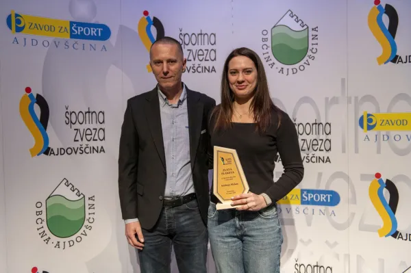 V ospredju smučanje, rokomet in ples