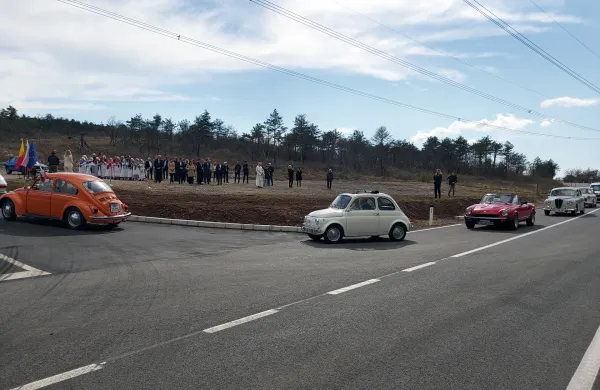 Opatje selo: Trije kilometri ceste nared, sledi druga faza