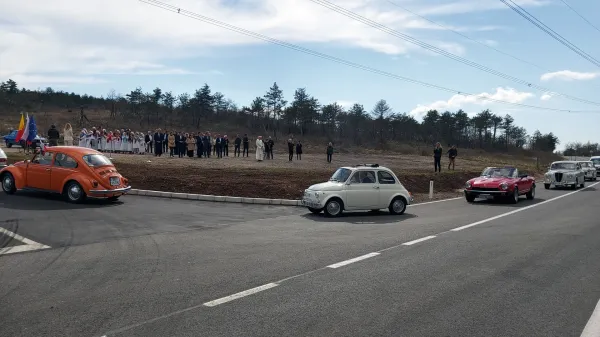 Opatje selo: Trije kilometri ceste nared, sledi druga faza
