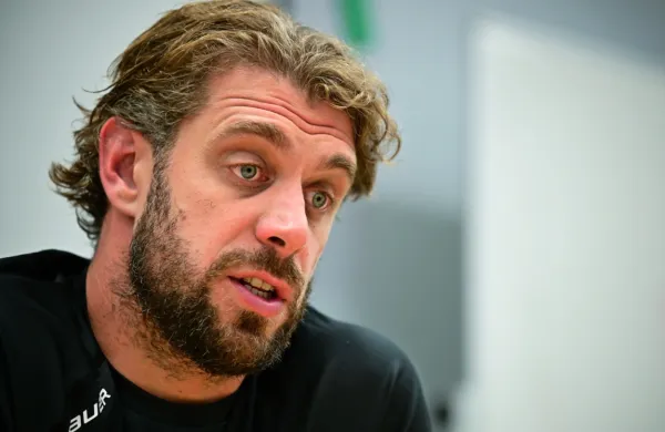 Kopitarja le &scaron;e točka loči od rekorda kraljev v NHL