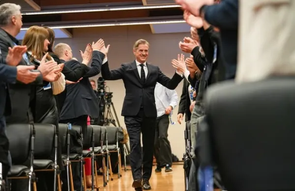 Robert Golob, Svoboda