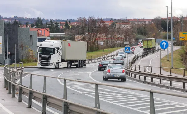 Koper, 10.12.2020Sermin, cesta, berto&scaron;ka vpadnica, Bertoki-Sermin