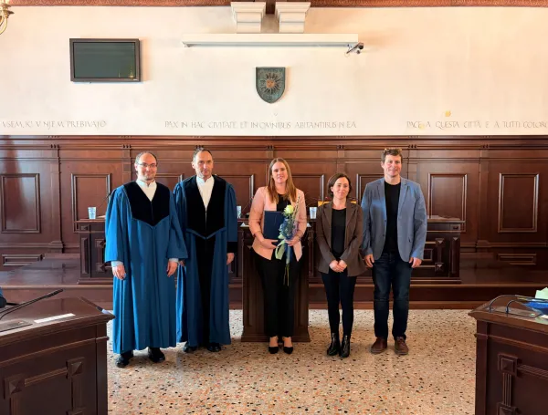 Univerza na Primorskem s &scaron;tirinajstimi novimi doktoricami in doktorji znanosti