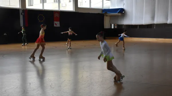 KK Renče odprl tekmovalno sezono v umetnostnem kotalkanju v Sloveniji