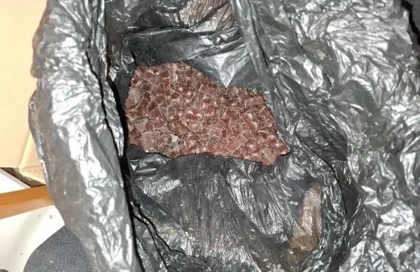 Zasegli čokoladne bonbone z dodatkom THC