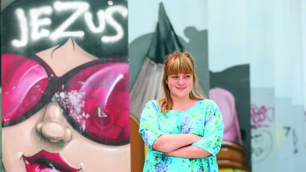 Nika Kova&Auml;Ť------Petrav# intervjuji