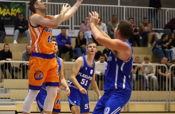 Plama tudi na vrhu statistik