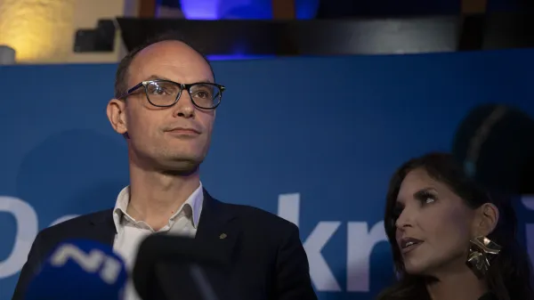 Ljubljana, Cafe Monet.Volitve v drzavni zbor 2026.Stranka Demokrati Anzeta Logarja v pricakovanju rezultatov volitev v lokalu Cafe Monet.Izjava za medije predsednika Demokratov Anzeta Logarja.